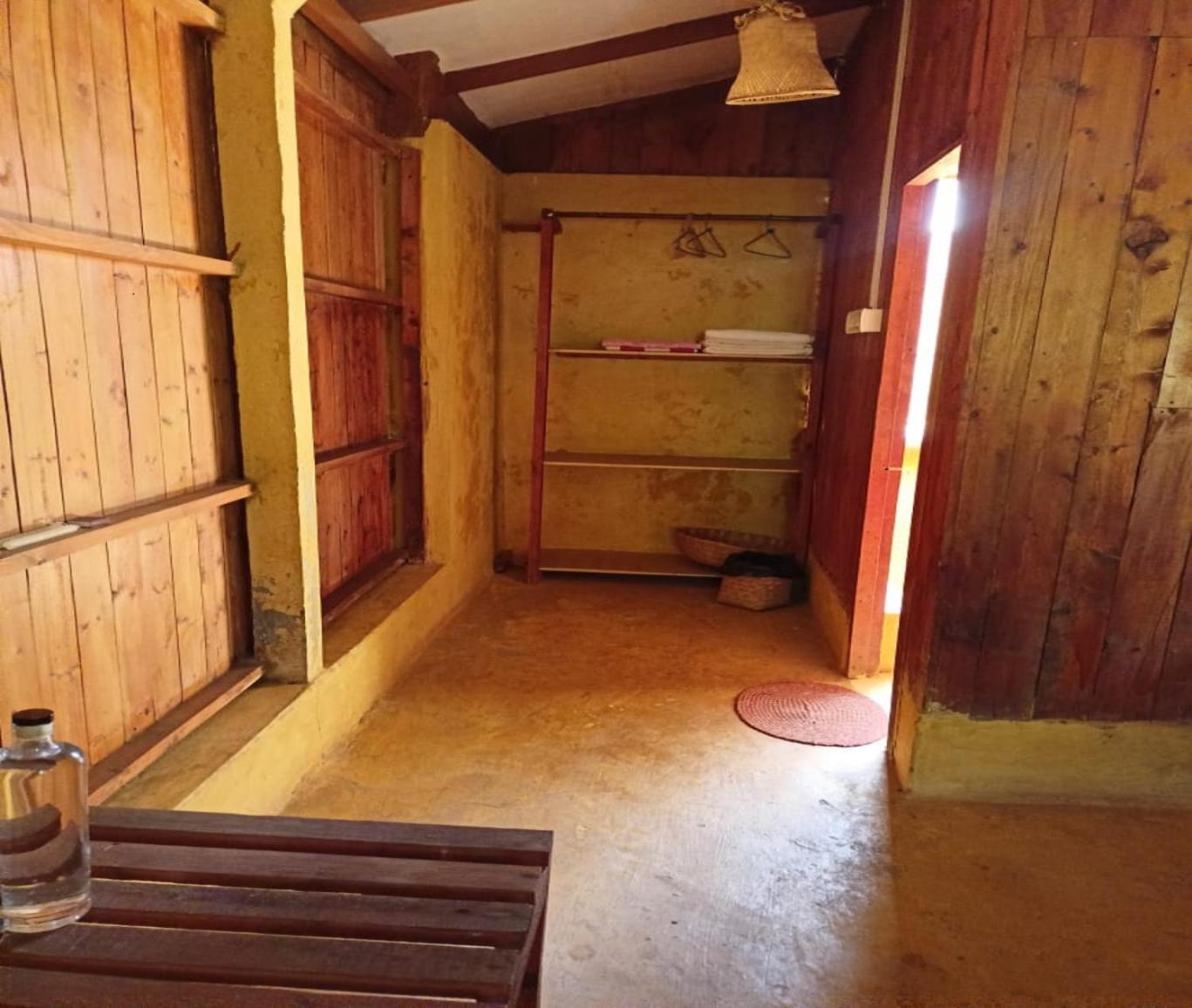 Jamboree Creek Yoga Mandrem Exterior photo